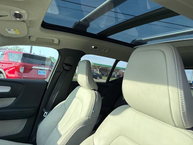 2019 Volvo XC40 T5 Momentum