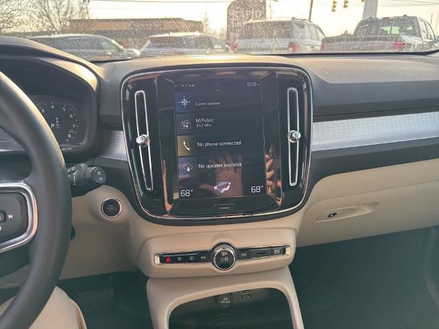 2019 Volvo XC40 T5 Momentum