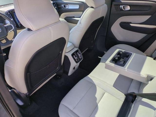 2019 Volvo XC40 T5 Momentum