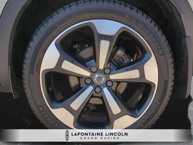 2019 Volvo XC40 T5 Momentum