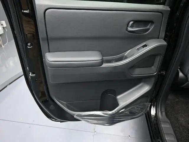 2026 Nissan Frontier Crew Cab SV 4x2