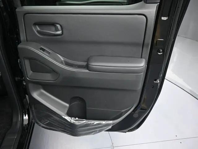 2026 Nissan Frontier Crew Cab SV 4x2