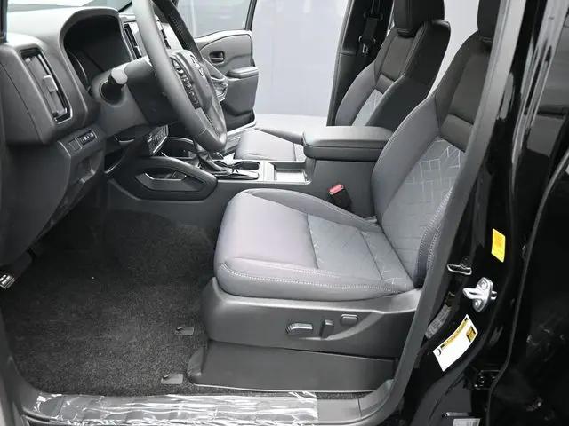 2026 Nissan Frontier Crew Cab SV 4x2