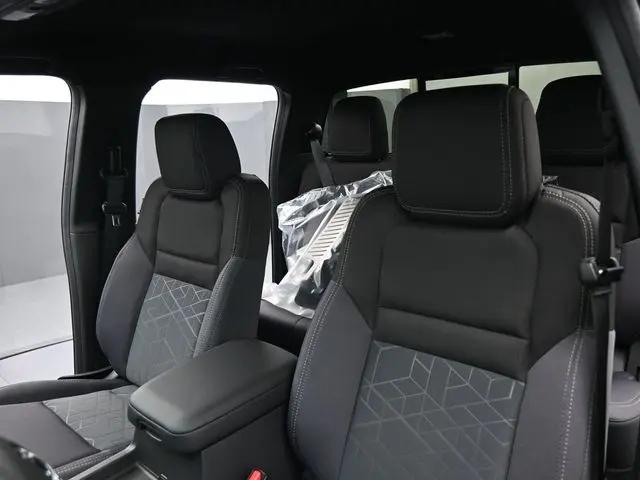 2026 Nissan Frontier Crew Cab SV 4x2
