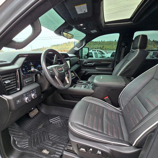 2024 GMC Sierra 2500HD 4WD Crew Cab Standard Bed AT4X