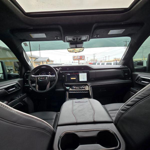 2024 GMC Sierra 2500HD 4WD Crew Cab Standard Bed AT4X