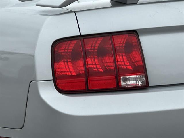 2006 Ford Mustang V6