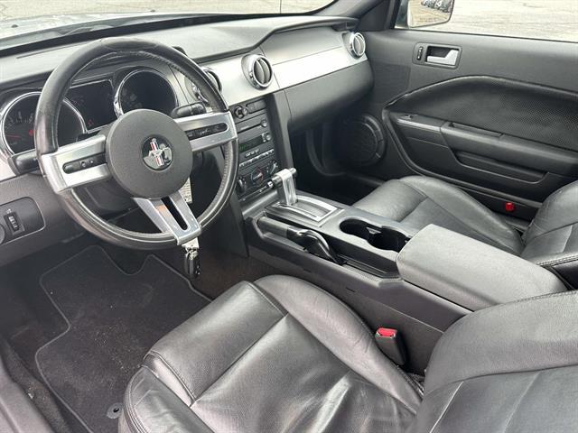 2006 Ford Mustang V6
