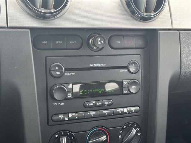 2006 Ford Mustang V6