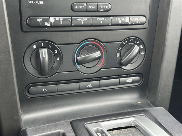 2006 Ford Mustang V6