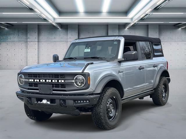 2023 Ford Bronco Black Diamond for sale in Saint James, NY