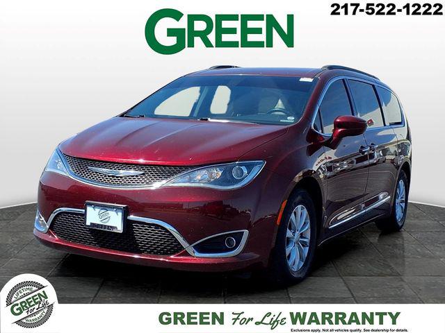 2017 Chrysler Pacifica Touring-L for sale in Springfield, IL
