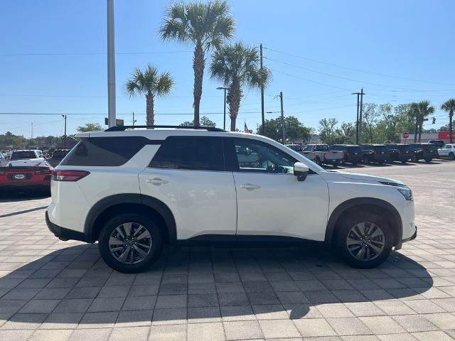 2024 Nissan Pathfinder SV FWD