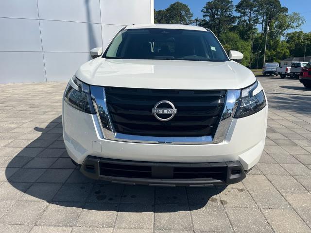2024 Nissan Pathfinder SV FWD