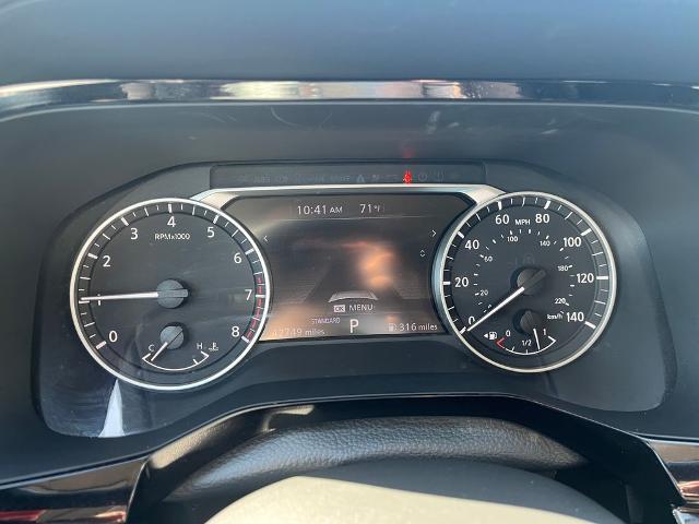 2024 Nissan Pathfinder SV FWD