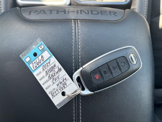 2024 Nissan Pathfinder SV FWD