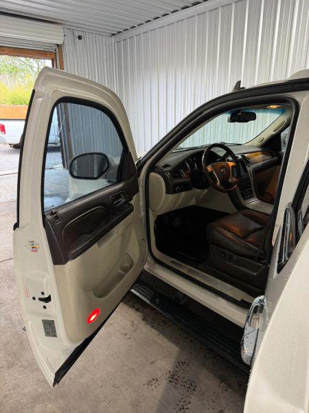 2012 Cadillac Escalade ESV Base