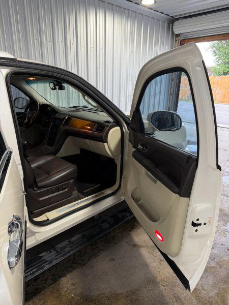 2012 Cadillac Escalade ESV Base
