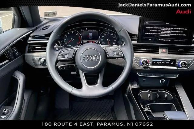2023 Audi A4 Premium 45 TFSI S line quattro S tronic