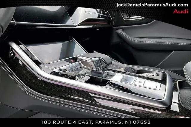 2026 Audi Q8 Premium Plus 55 TFSI quattro Tiptronic