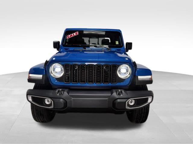 2026 Jeep Gladiator GLADIATOR SAHARA 4X4