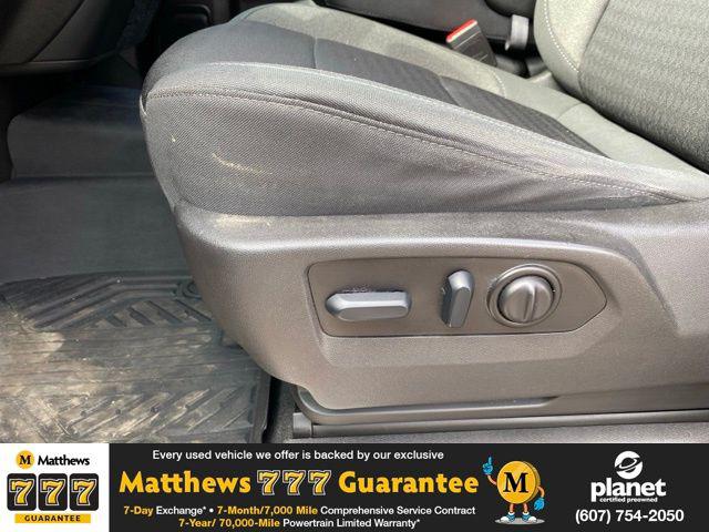 2022 Chevrolet Silverado 1500 4WD Crew Cab Short Bed LT