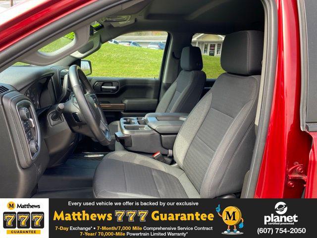 2022 Chevrolet Silverado 1500 4WD Crew Cab Short Bed LT