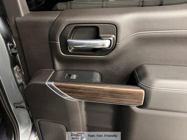 2020 Chevrolet Silverado 1500 4WD Crew Cab Short Bed RST