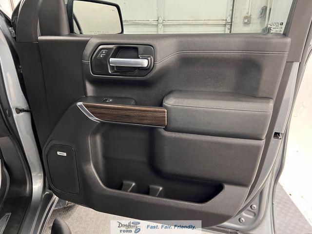 2020 Chevrolet Silverado 1500 4WD Crew Cab Short Bed RST