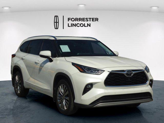 2020 Toyota Highlander Platinum for sale in Chambersburg, PA