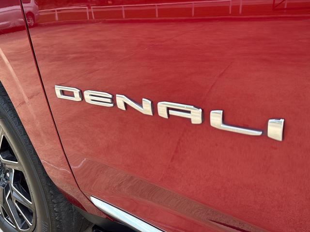 2023 GMC Yukon 4WD Denali