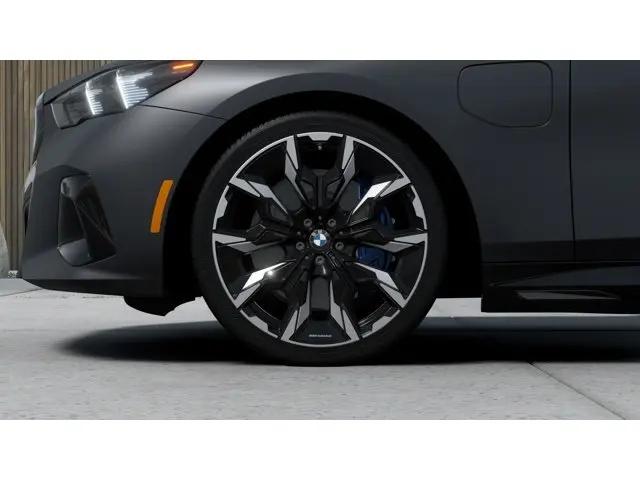2027 BMW 5 Series 550e xDrive
