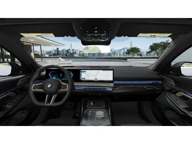 2027 BMW 5 Series 550e xDrive