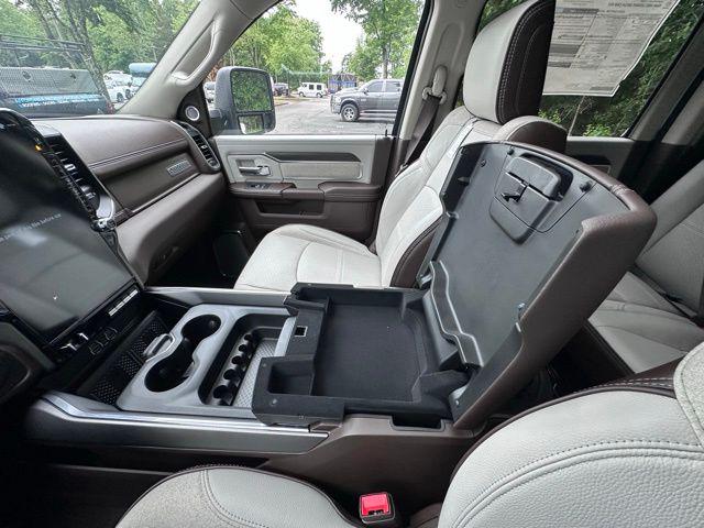 2026 Ram 3500 Laramie Mega Cab 4x4 64 Box