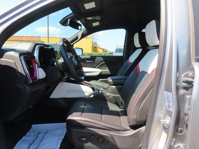 2023 GMC Canyon 4WD Crew Cab Short Box AT4X