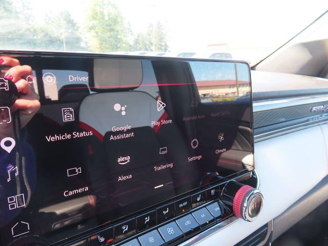 2023 GMC Canyon 4WD Crew Cab Short Box AT4X