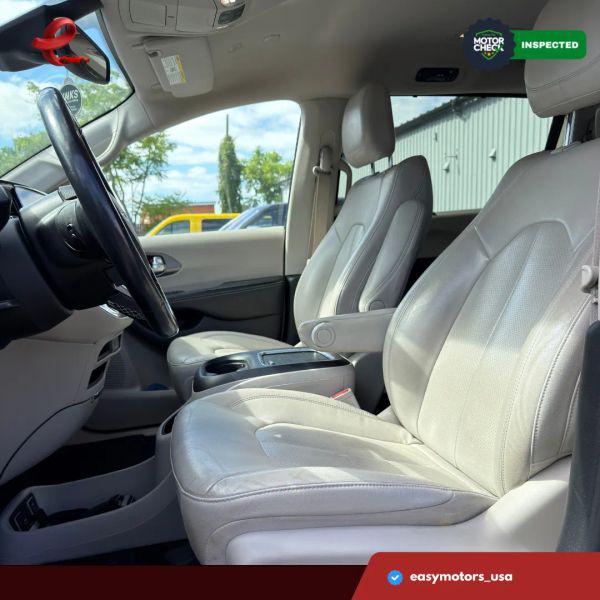 2021 Chrysler Pacifica Hybrid Touring L