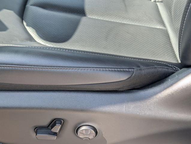 2024 Chrysler Pacifica Hybrid S Appearance Pkg