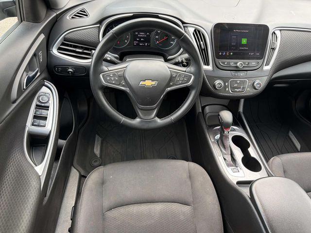 2023 Chevrolet Malibu FWD RS