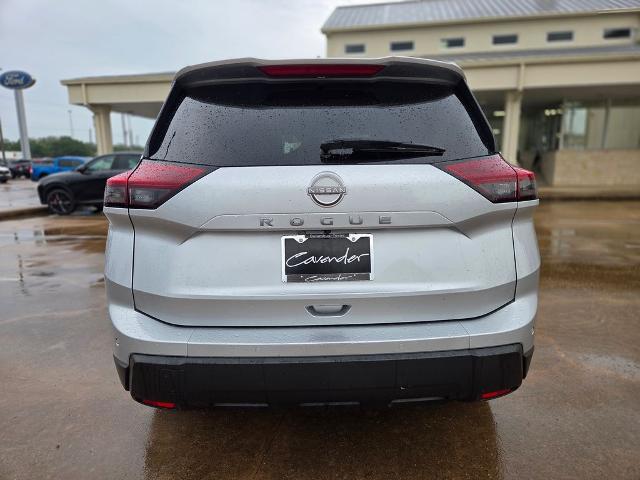 2025 Nissan Rogue SV FWD