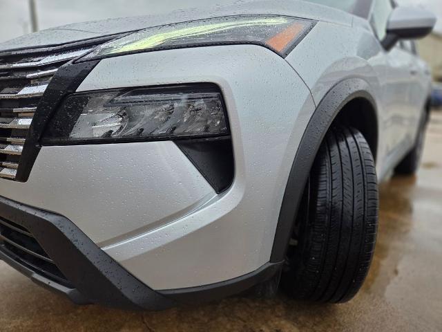 2025 Nissan Rogue SV FWD
