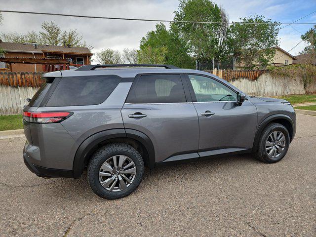 2025 Nissan Pathfinder SV 4WD