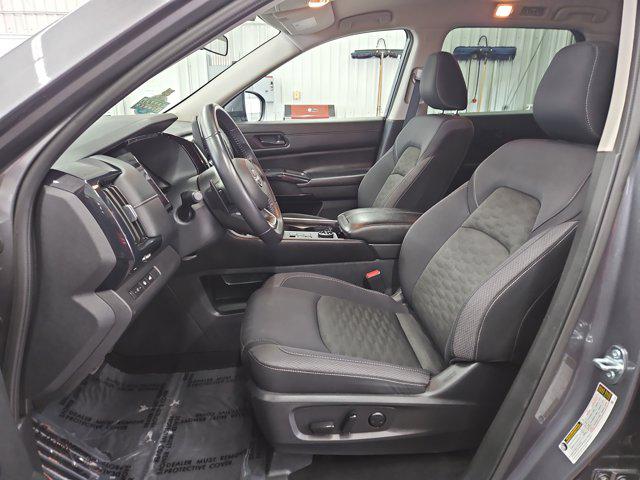 2025 Nissan Pathfinder SV 4WD