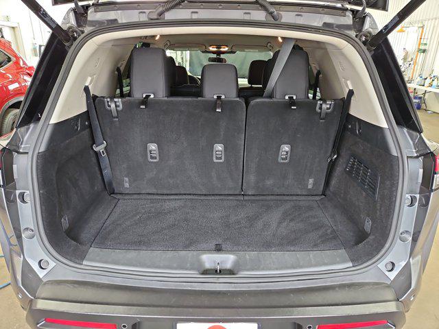 2025 Nissan Pathfinder SV 4WD