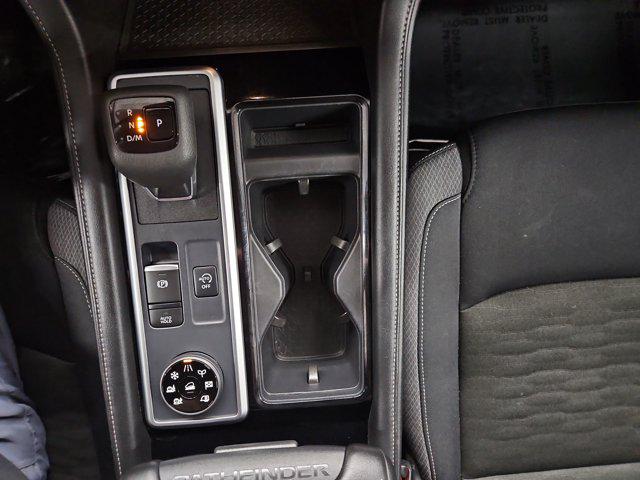 2025 Nissan Pathfinder SV 4WD