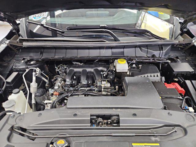 2025 Nissan Pathfinder SV 4WD
