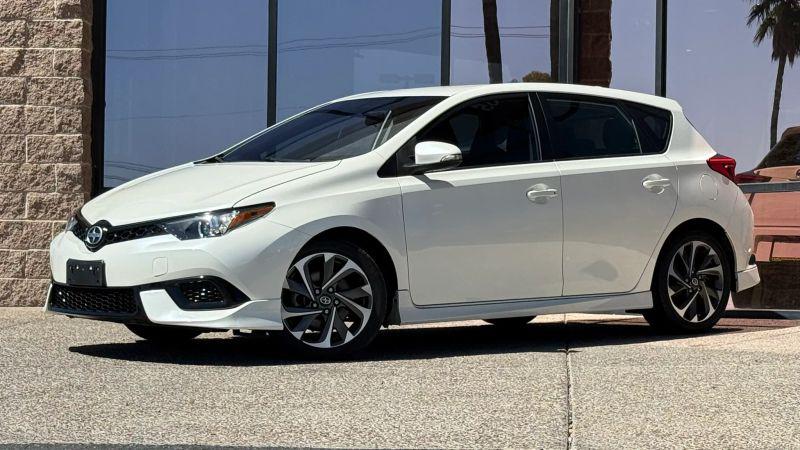 2016 Scion iM Base