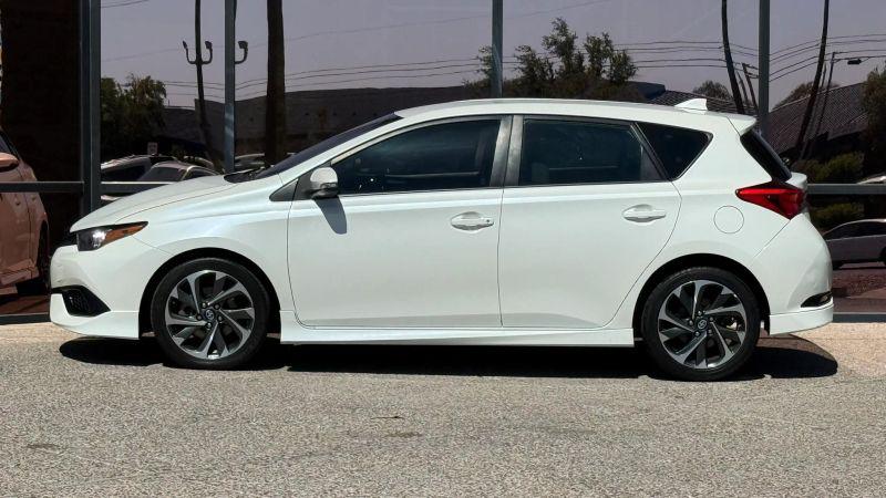 2016 Scion iM Base