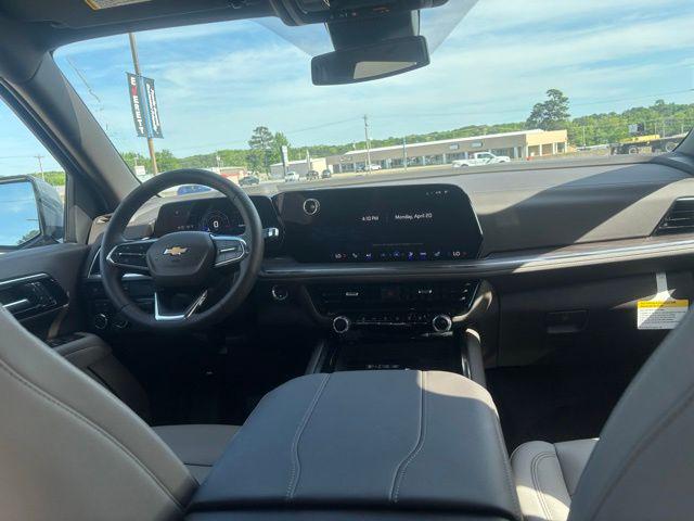2026 Chevrolet Suburban LT, 4WD