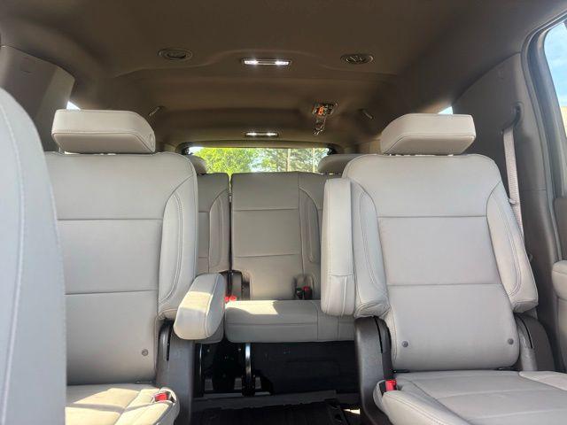 2026 Chevrolet Suburban LT, 4WD